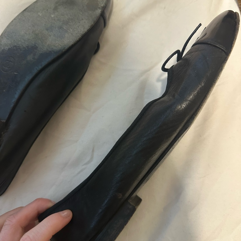 CHANEL Black Women's Slippers used - Picture 3 of 12